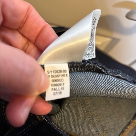 GAP Resolution True Skinny High Rise Dark Blue Jeans 26R EUC - Picture 6 of 8